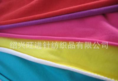 精選五大針織面料 從棉氨汗布到樓梯布，打造舒適與時(shí)尚的完美融合